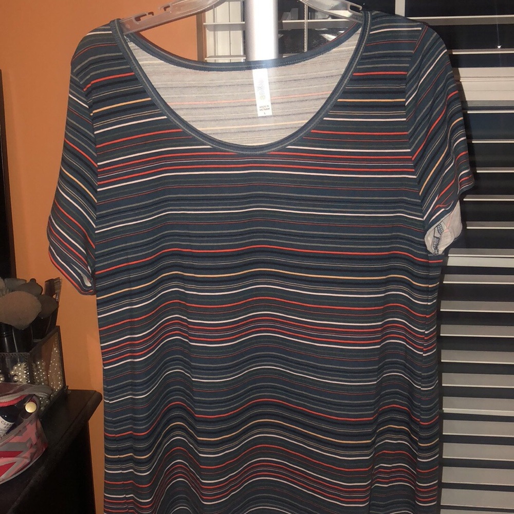 LulaRoe Classic Tee
